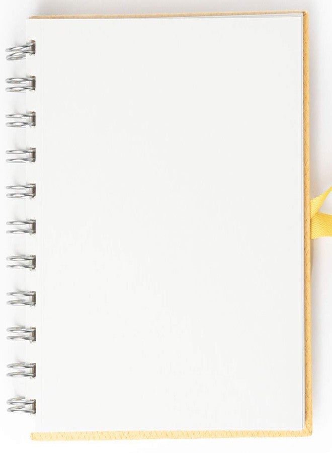 كوما كراسة رسم COMMA Abaca - كراسة رسم ذات غلاف سلكي مع إغلاق بشريط - مقاس A5 - 50 ورقة - ورق ناعم الحبيبات 160 جرامًا للمتر المربع، مقاوم للشيخوخة، خالٍ من الأحماض، بجودة أرشيفية - ثقوب دقيقة لسهولة التمزيق - (أصفر) - Image 2